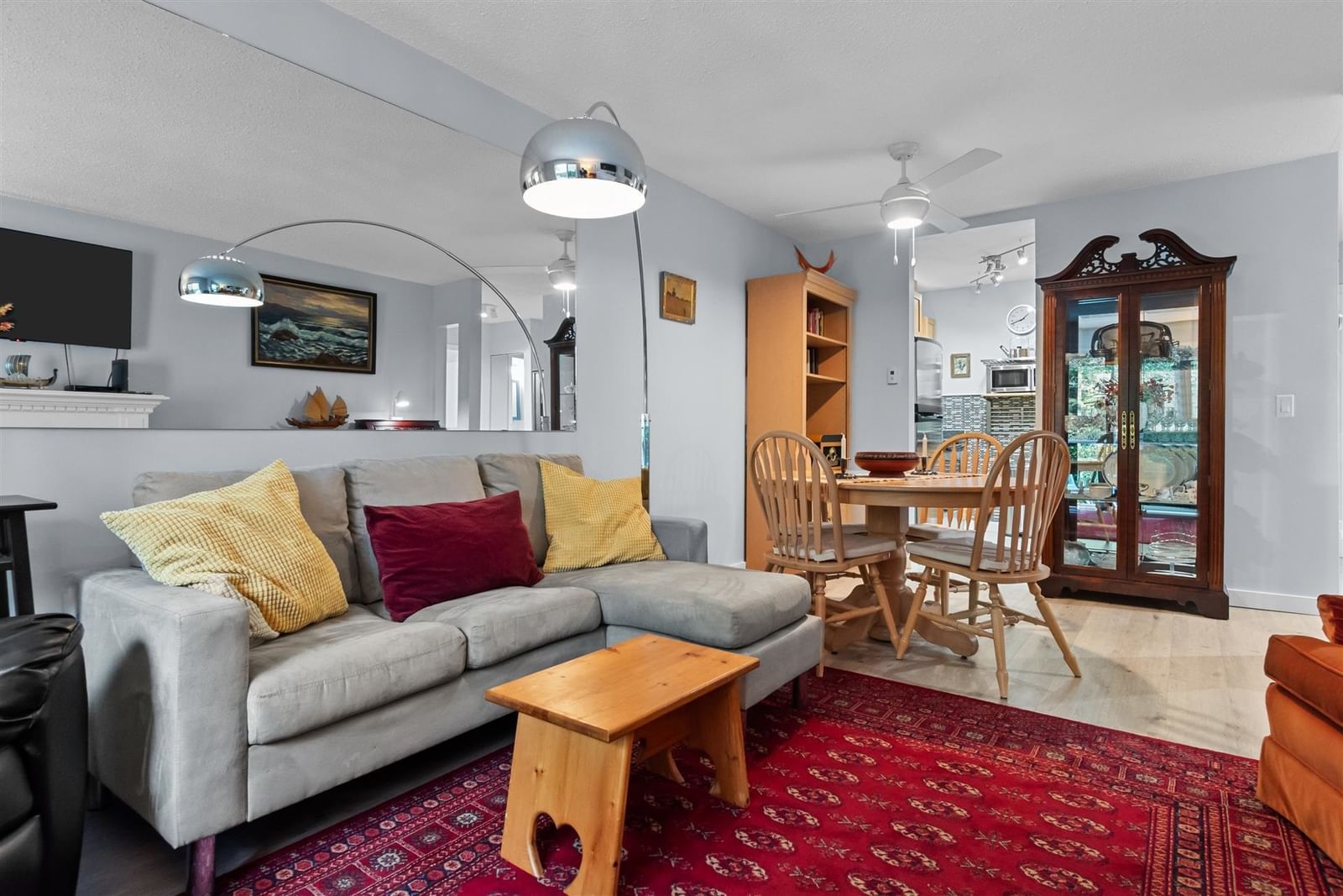 Listing Image 9