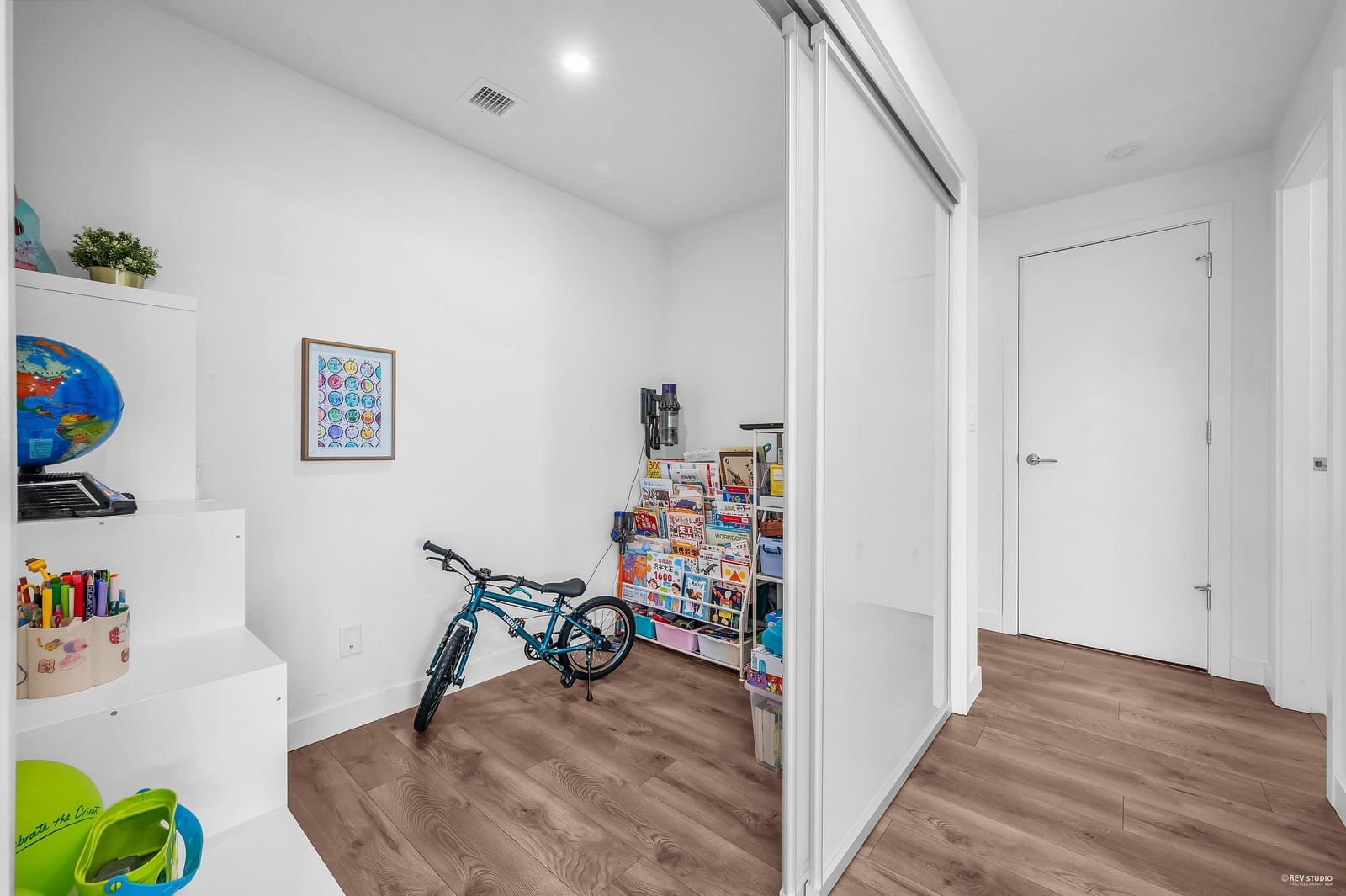 Listing Image 21