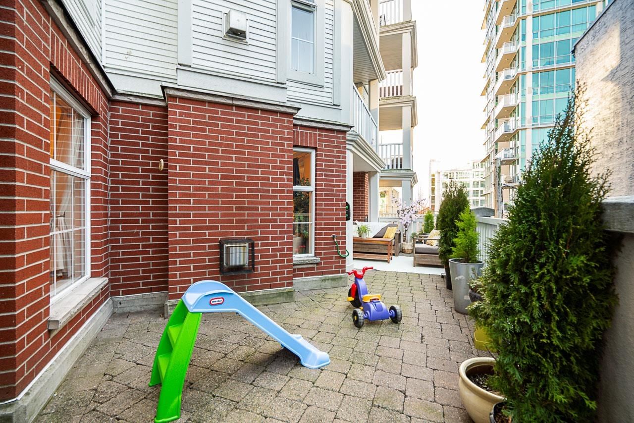 Listing Image 14