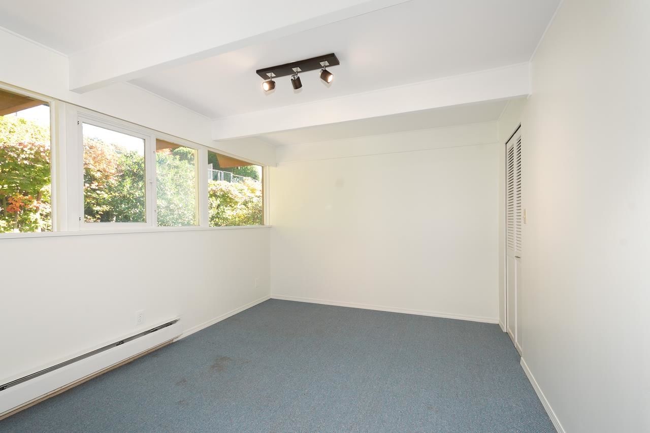 Listing Image 28