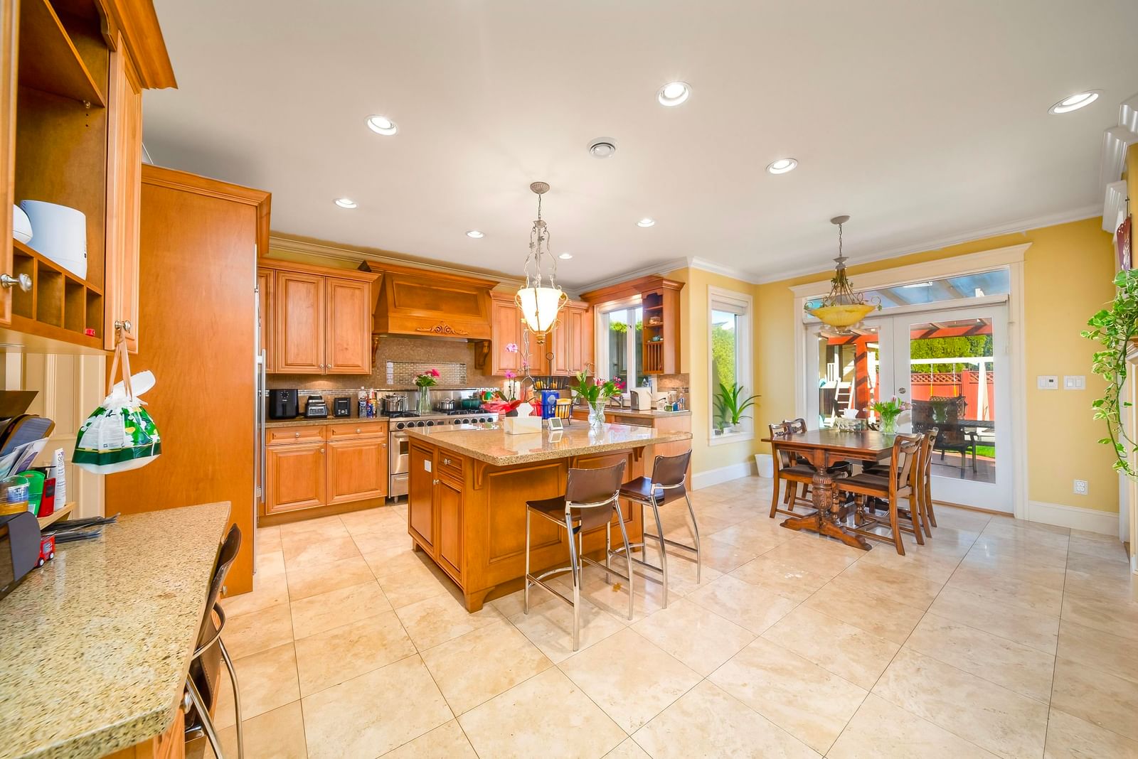 Listing Image 12
