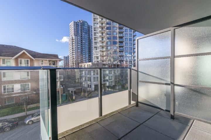 Listing Image 16