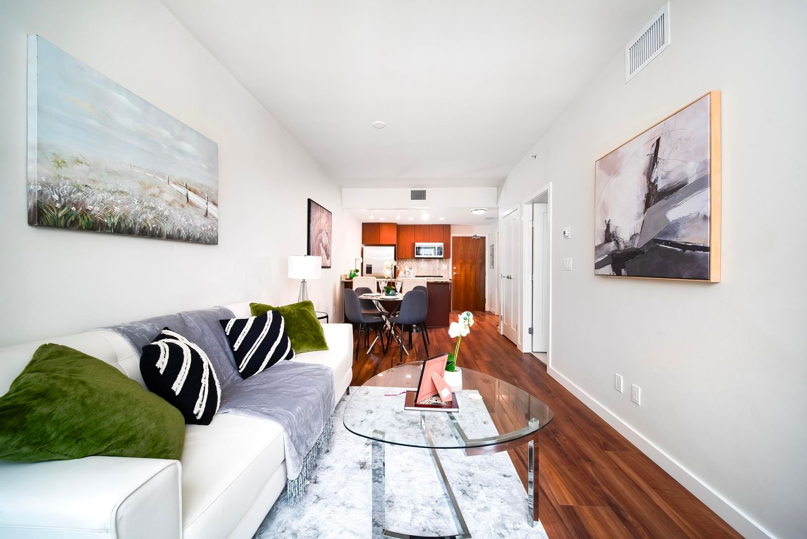 Listing Image 30