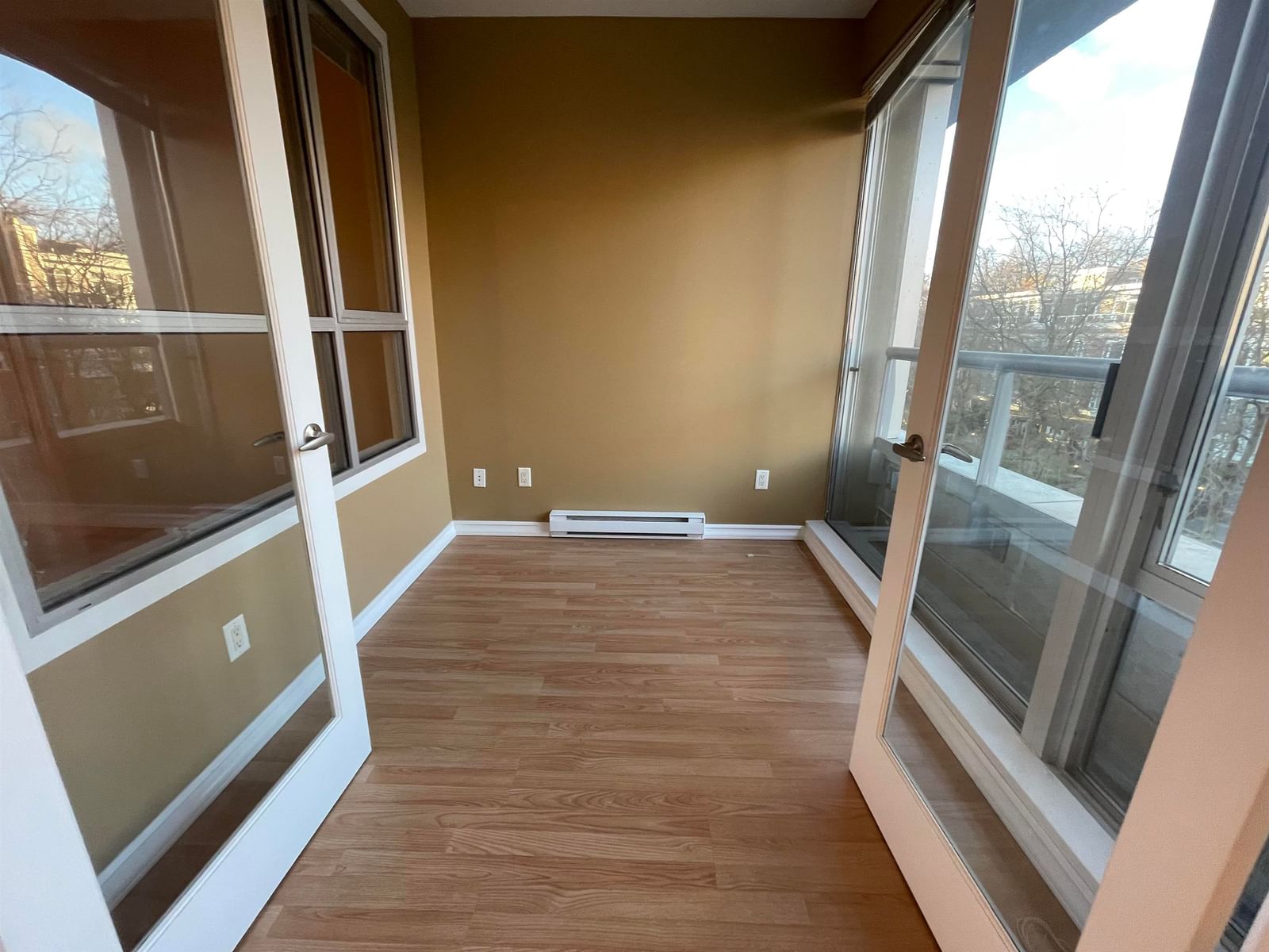 Listing Image 17