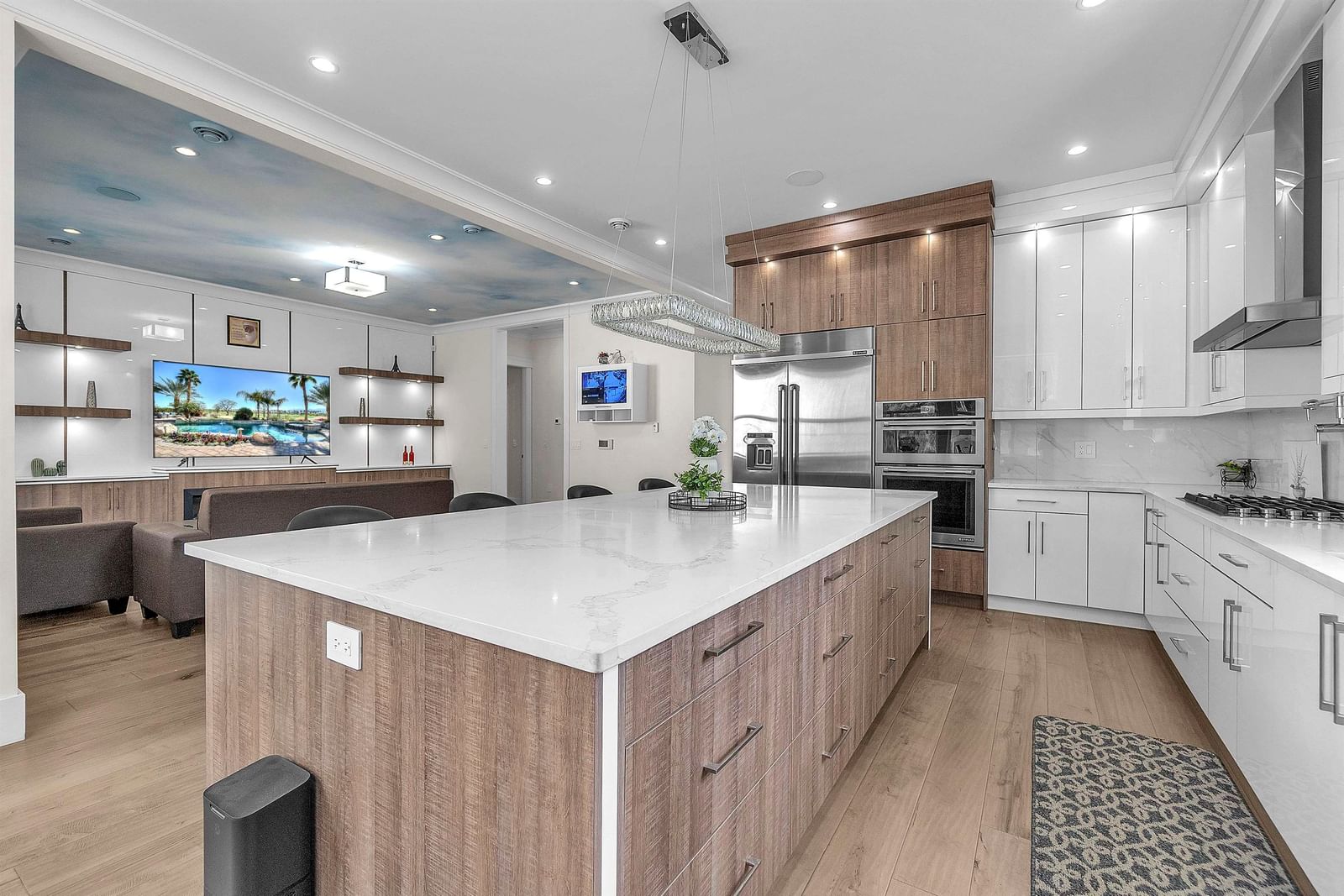 Listing Image 15
