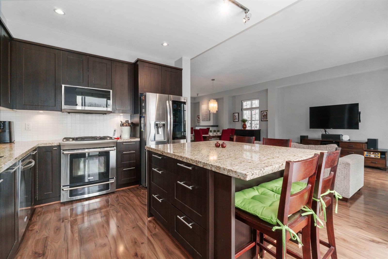 Listing Image 13
