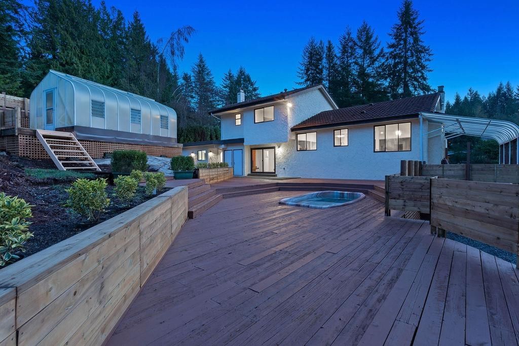 Listing Image 10