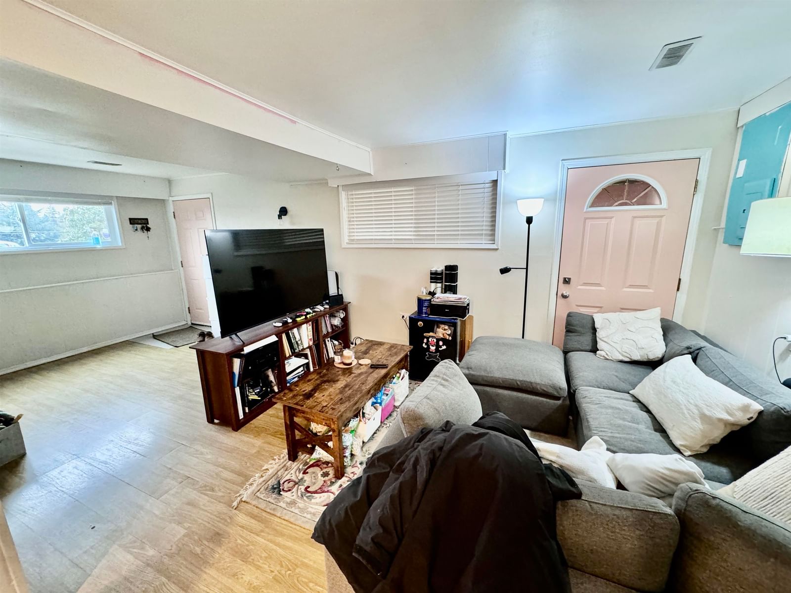 Listing Image 17