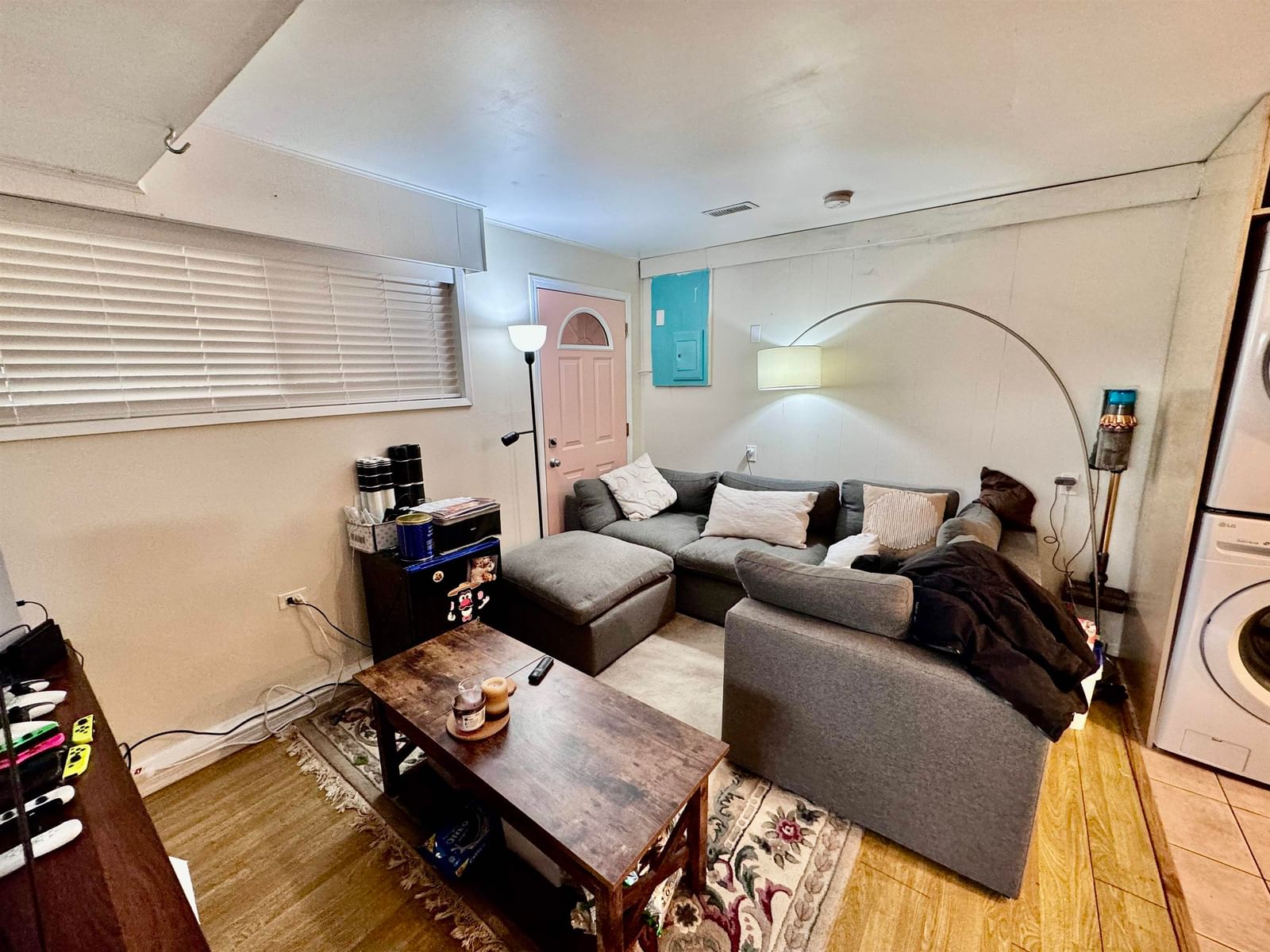 Listing Image 19