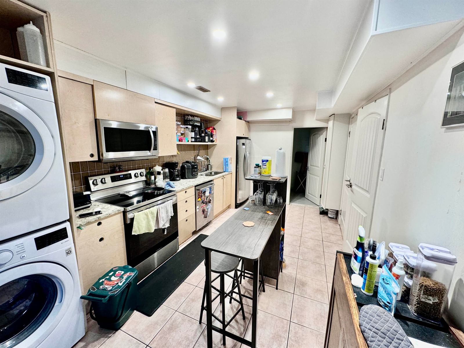 Listing Image 21