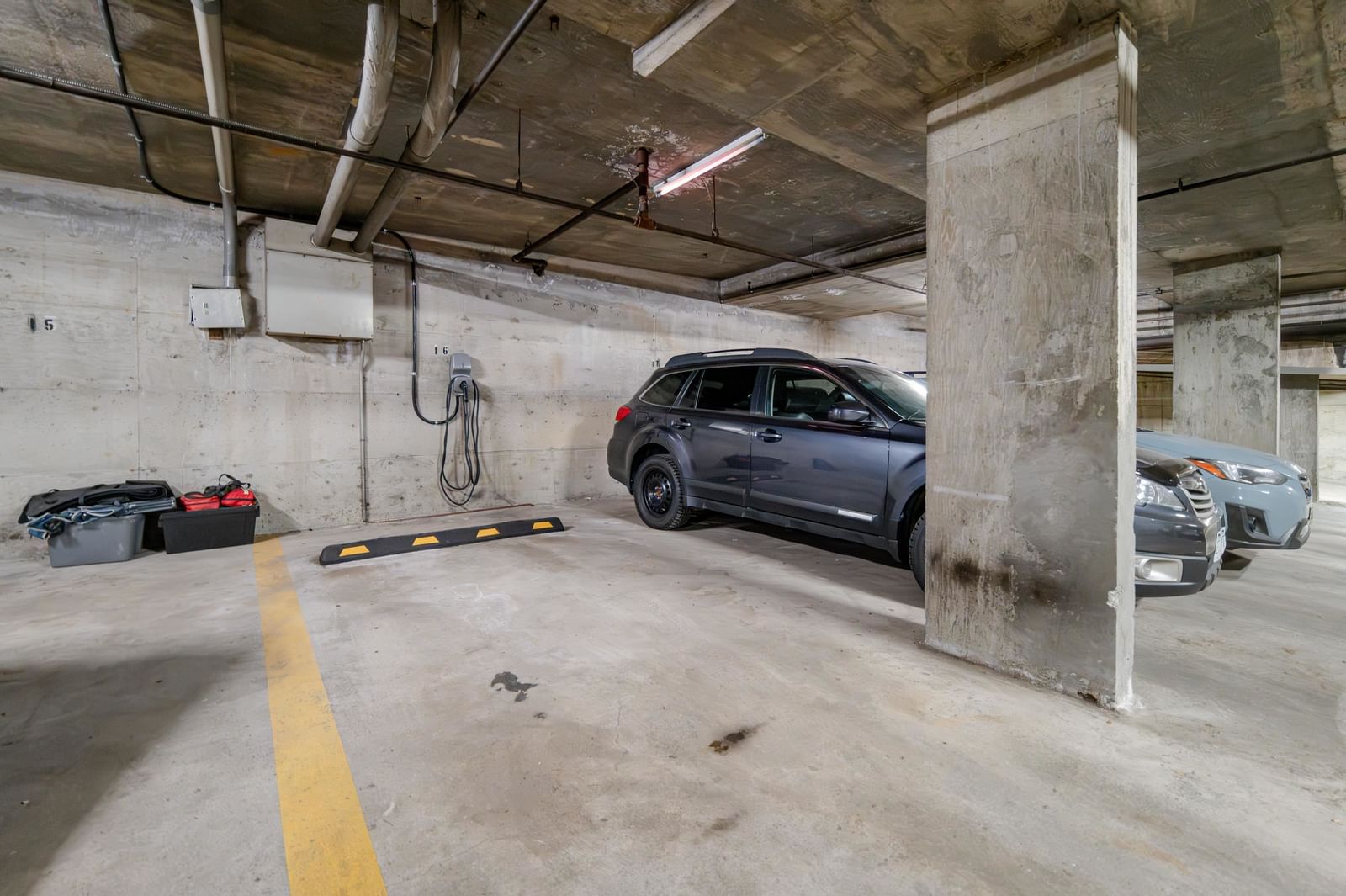 Listing Image 19