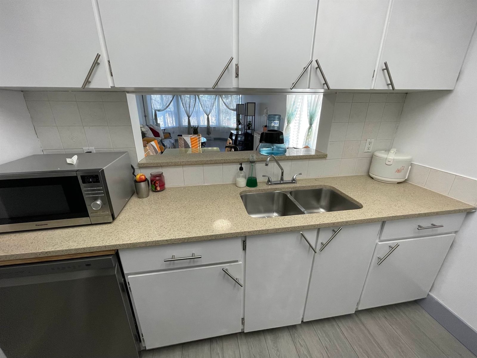 Listing Image 15