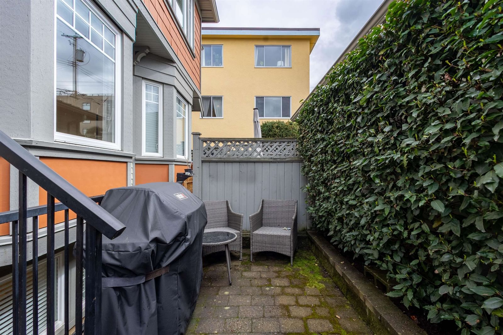Listing Image 19