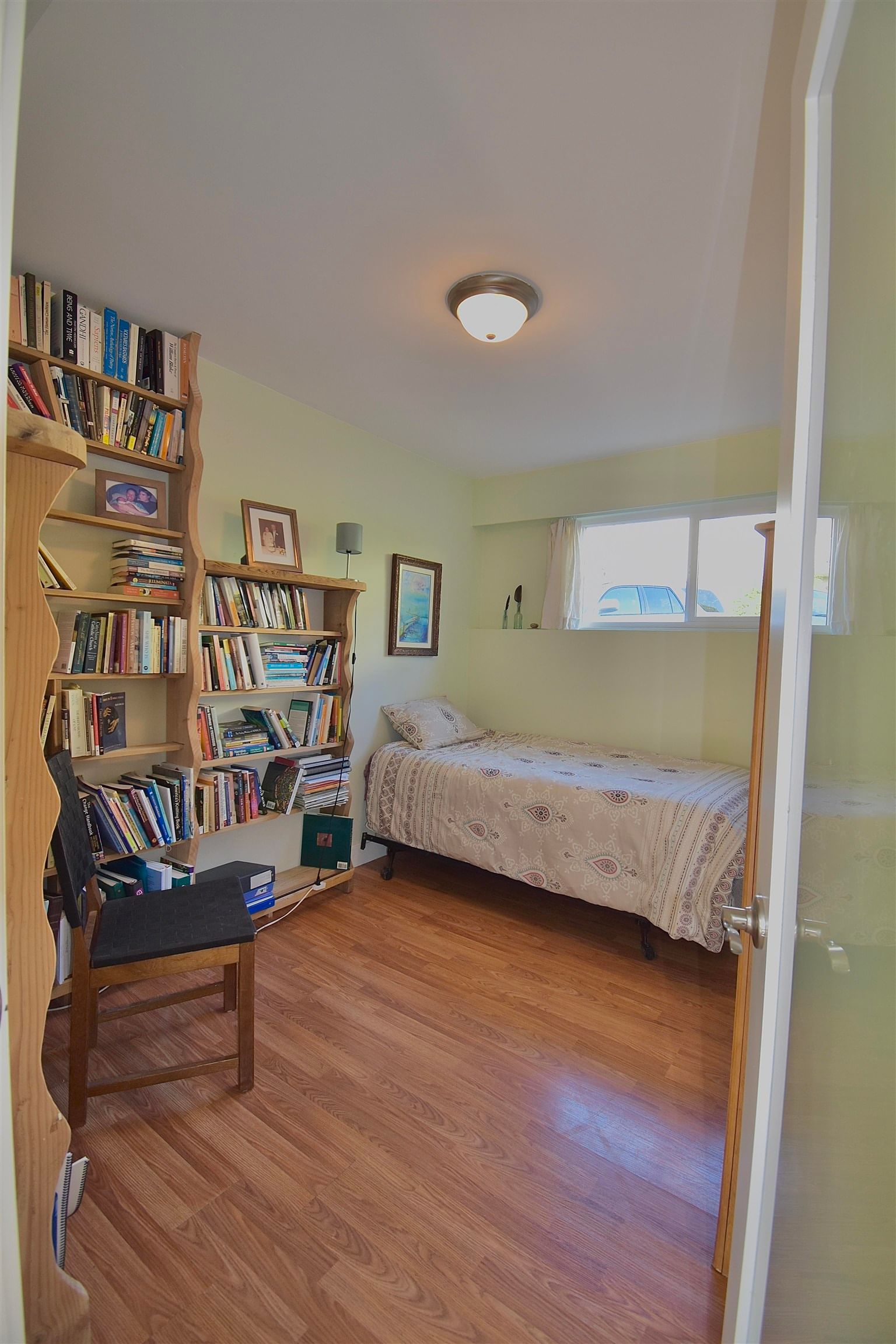 Listing Image 17