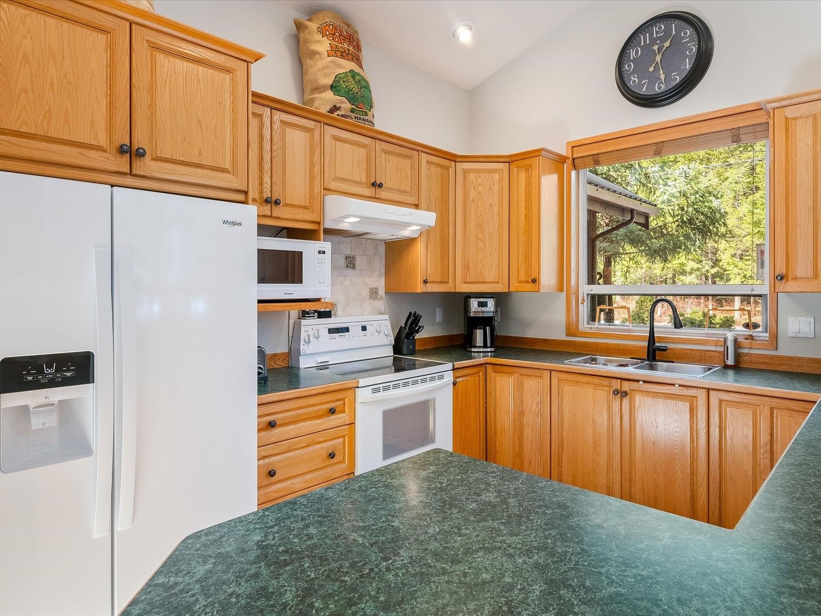 Listing Image 9