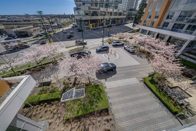 520 - 433 Marine Drive SW