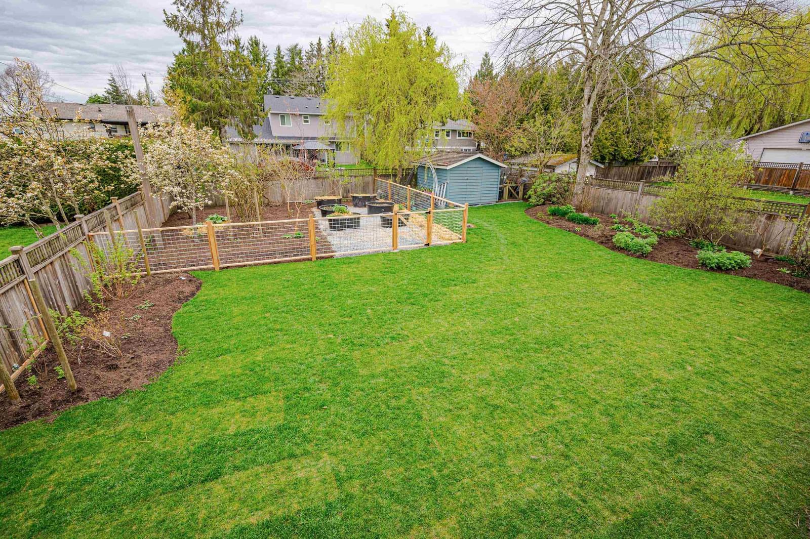 Listing Image 11