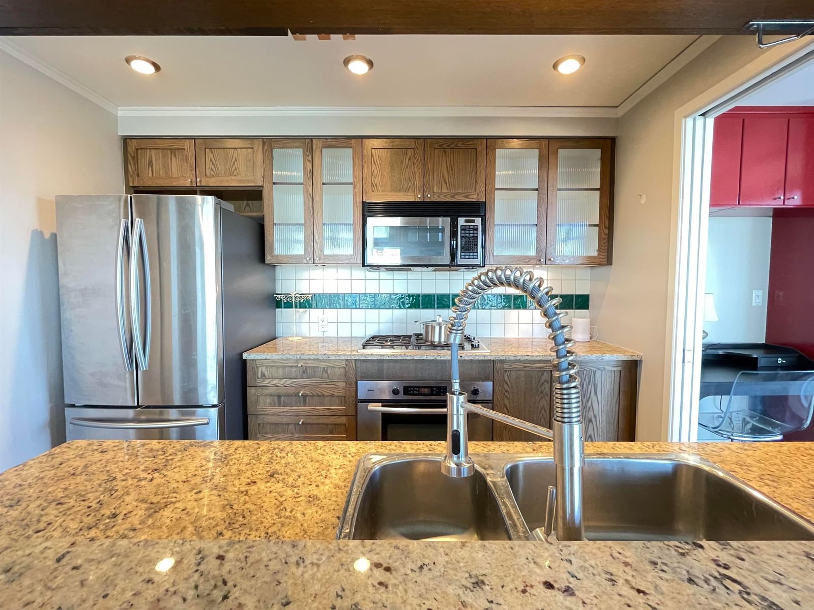 Listing Image 10
