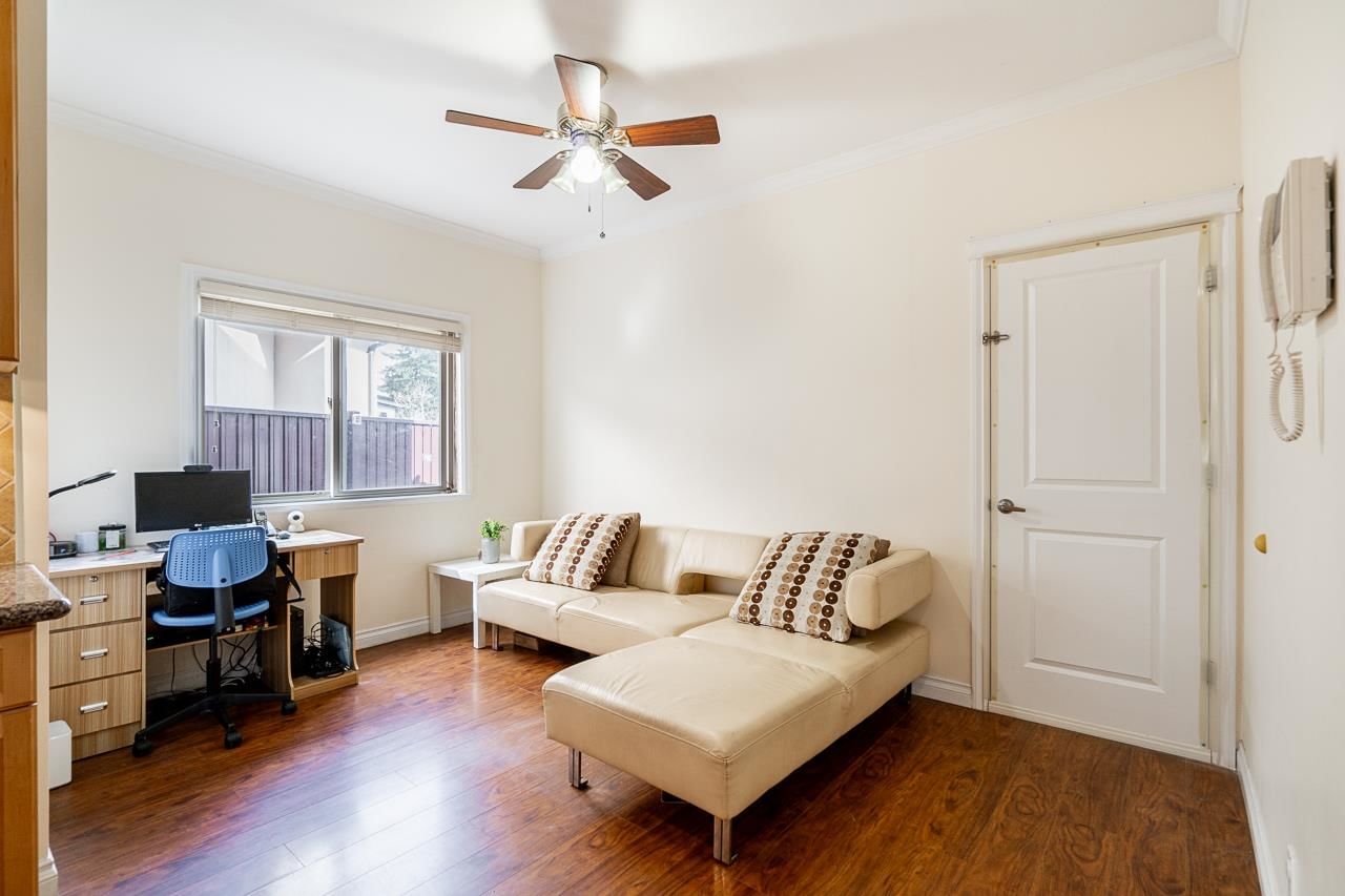 Listing Image 14