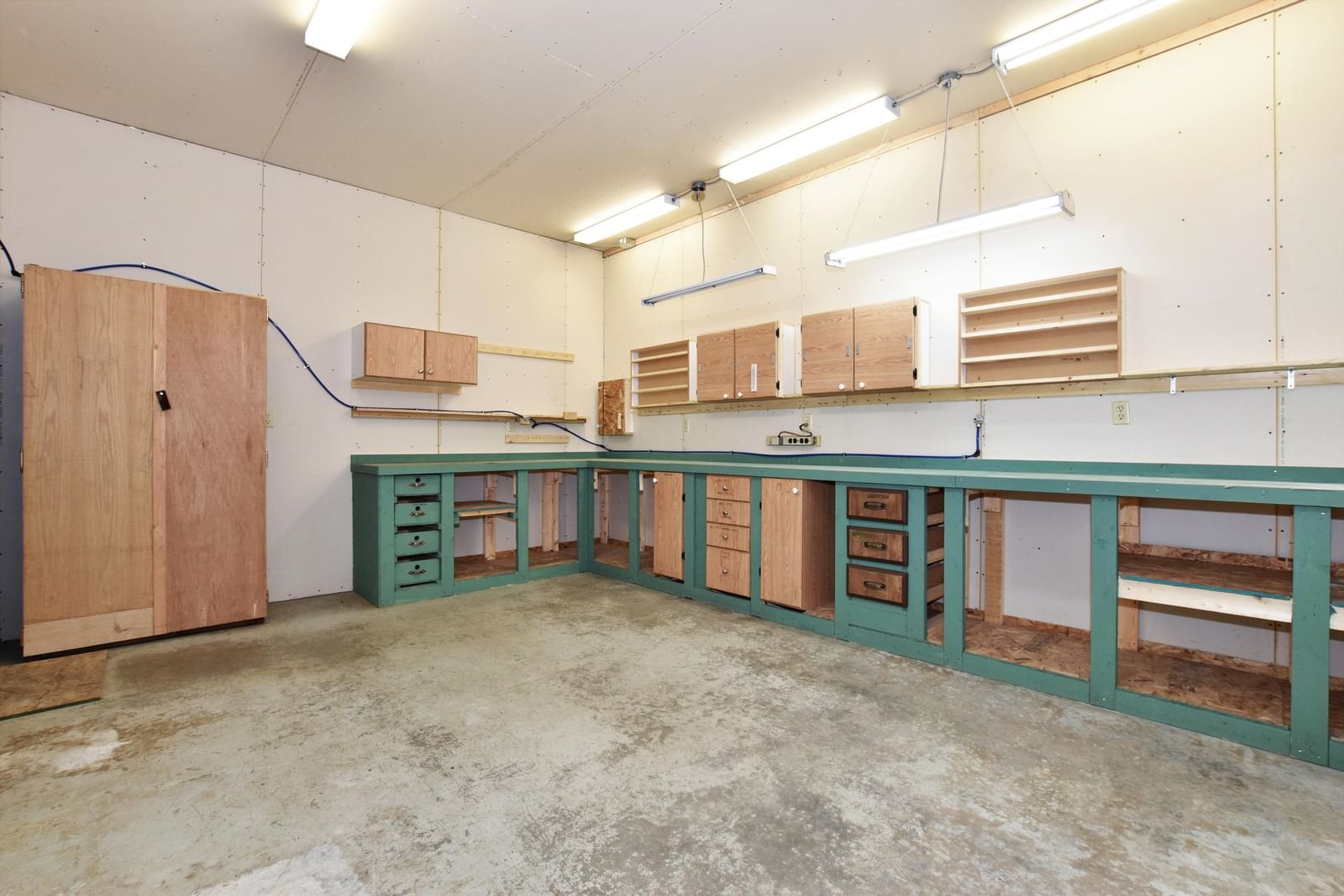 Listing Image 18