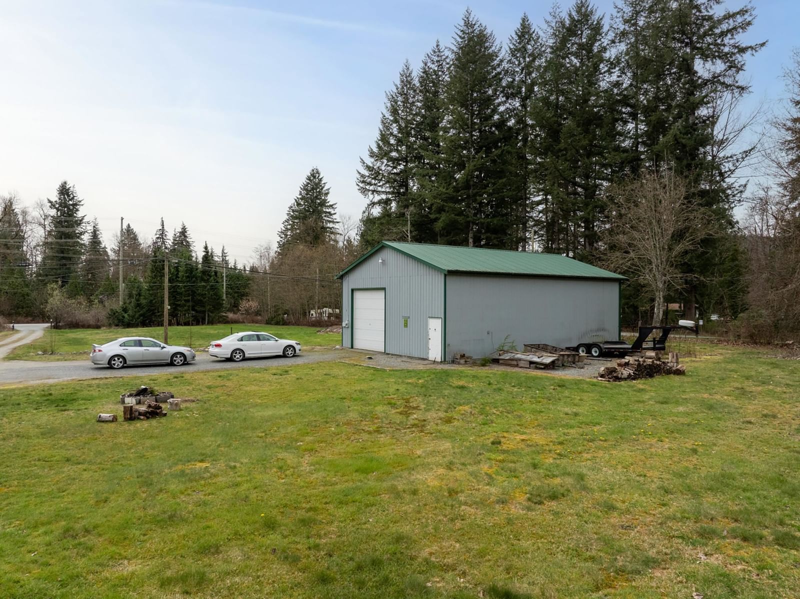 Listing Image 4