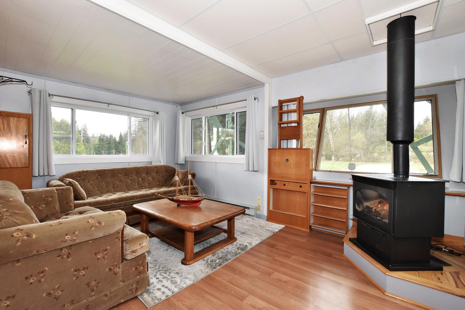Listing Image 5