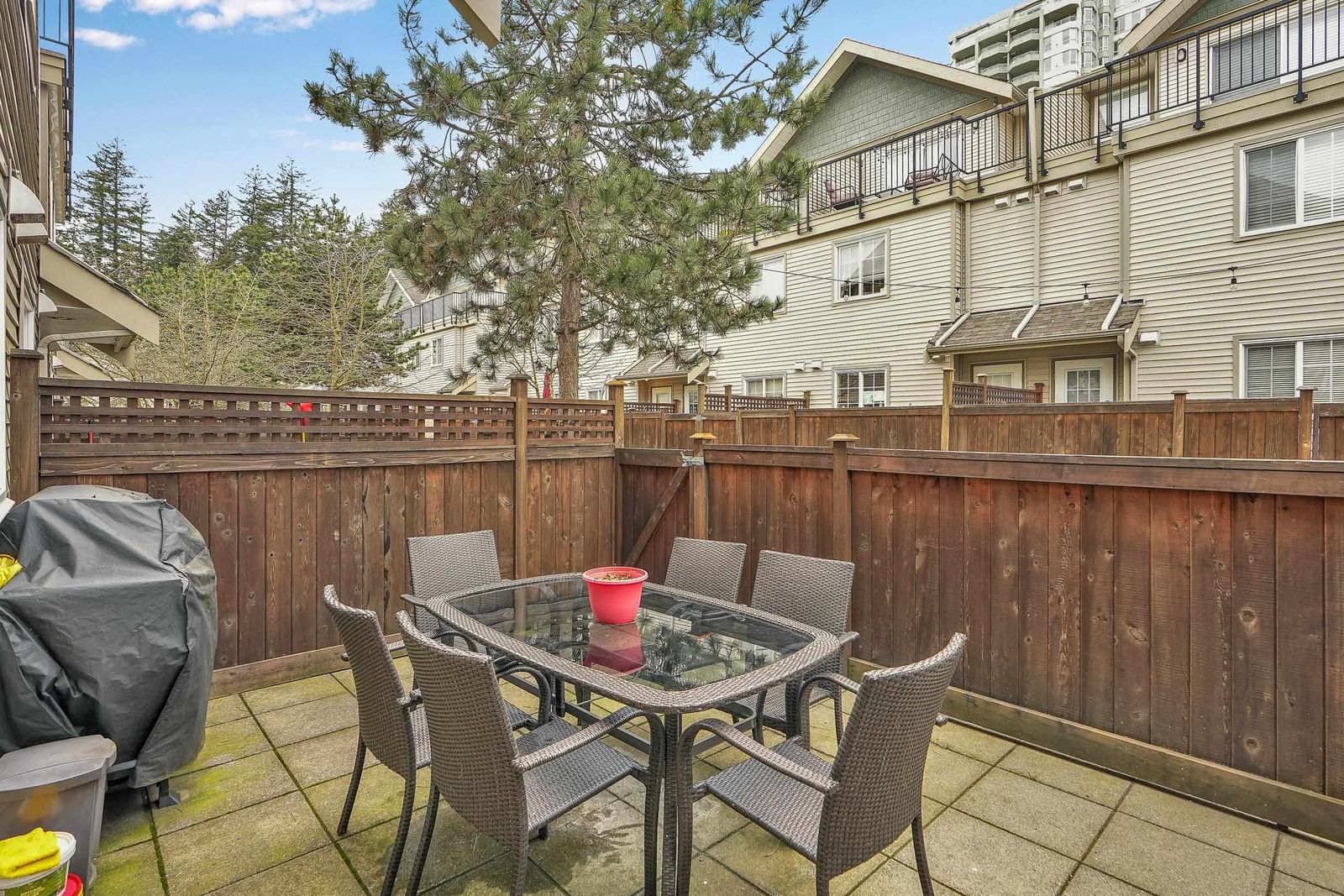 Listing Image 17