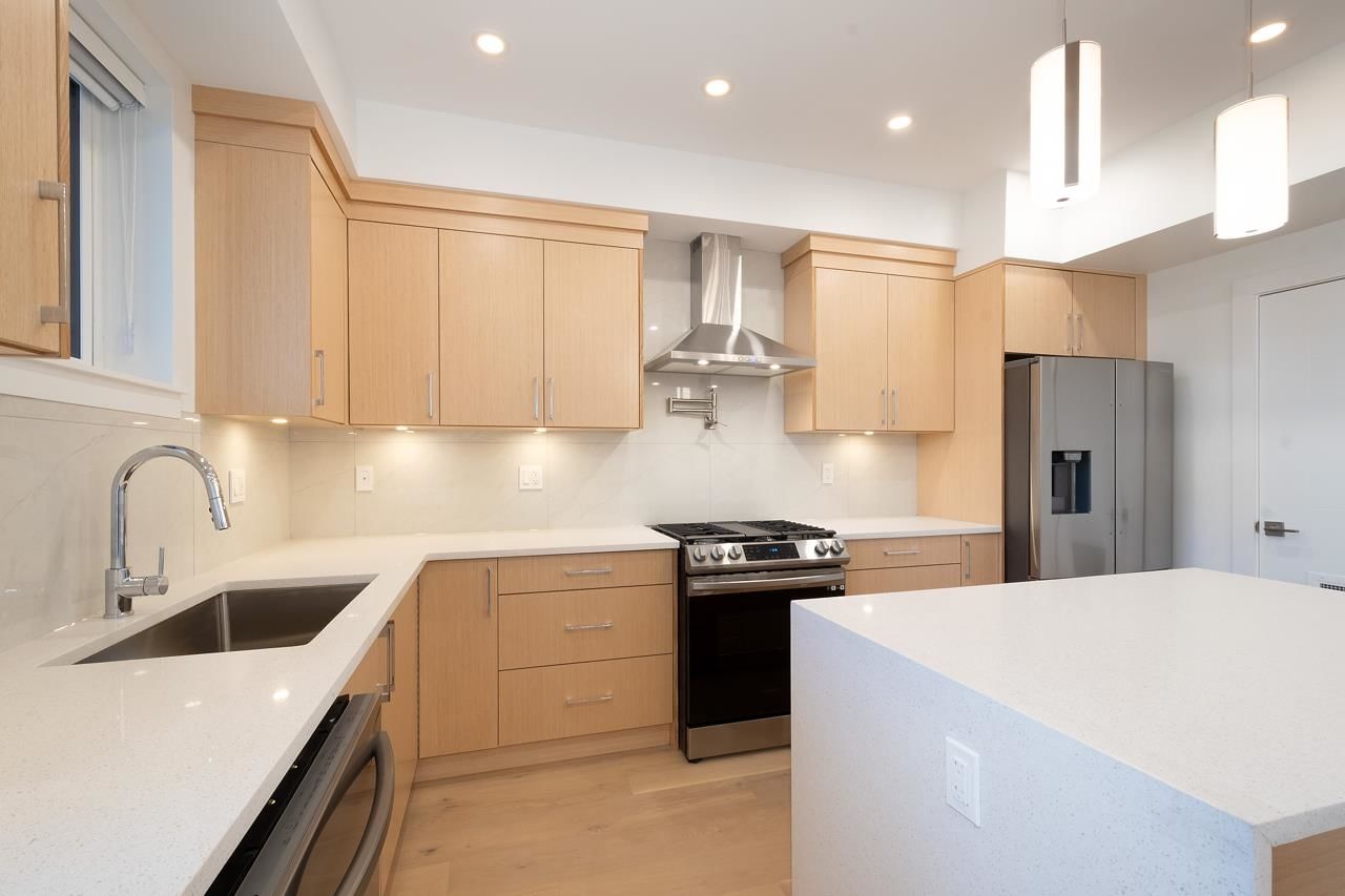 Listing Image 13