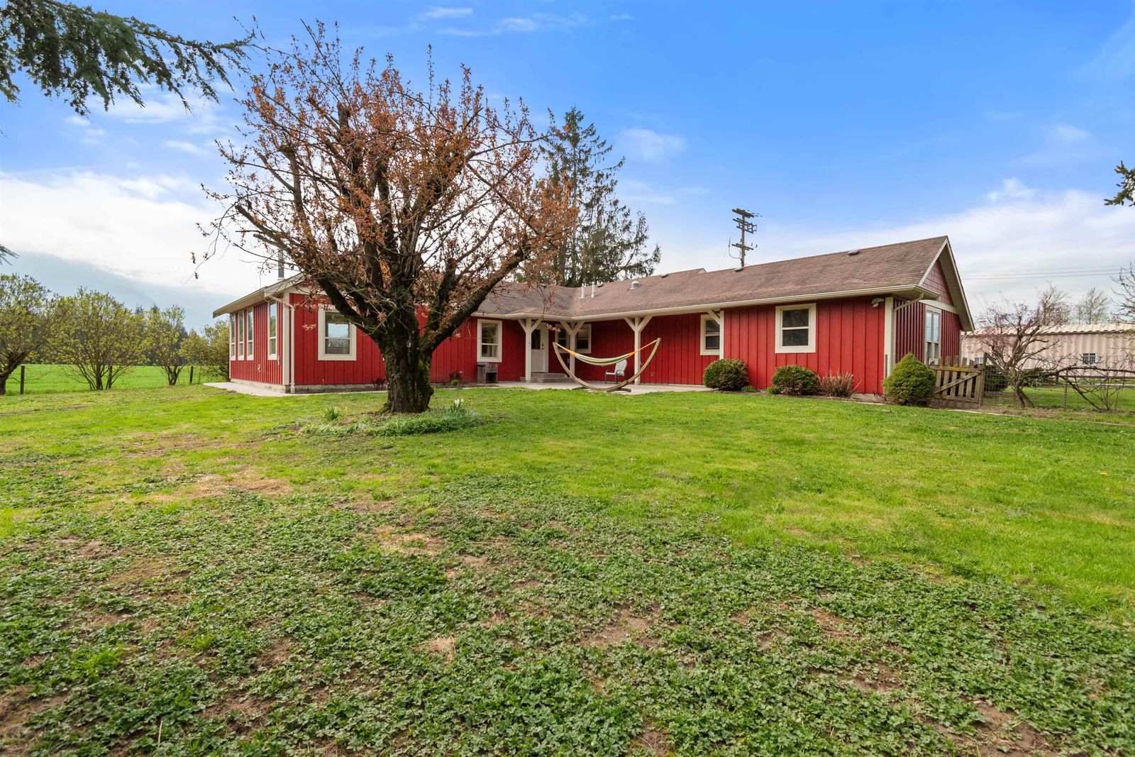 Listing Image 10