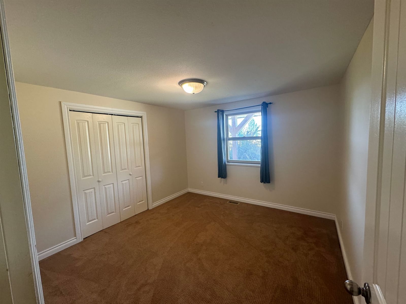 Listing Image 30
