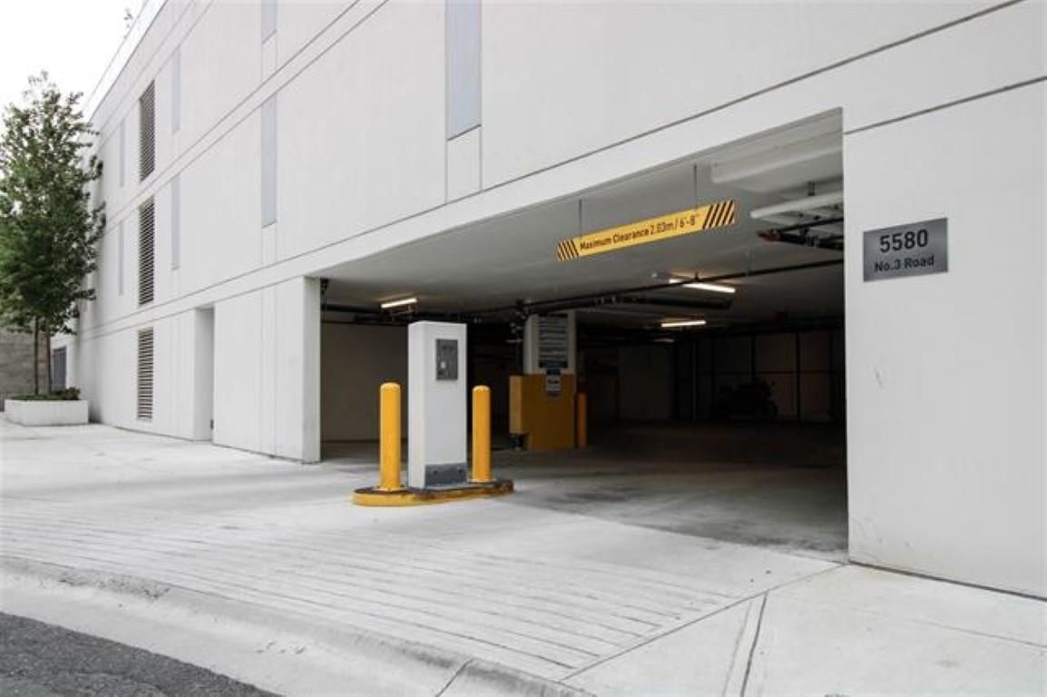 Listing Image 14