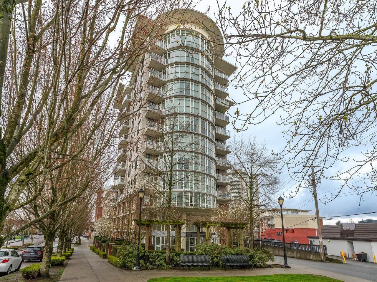 Listing Image 19