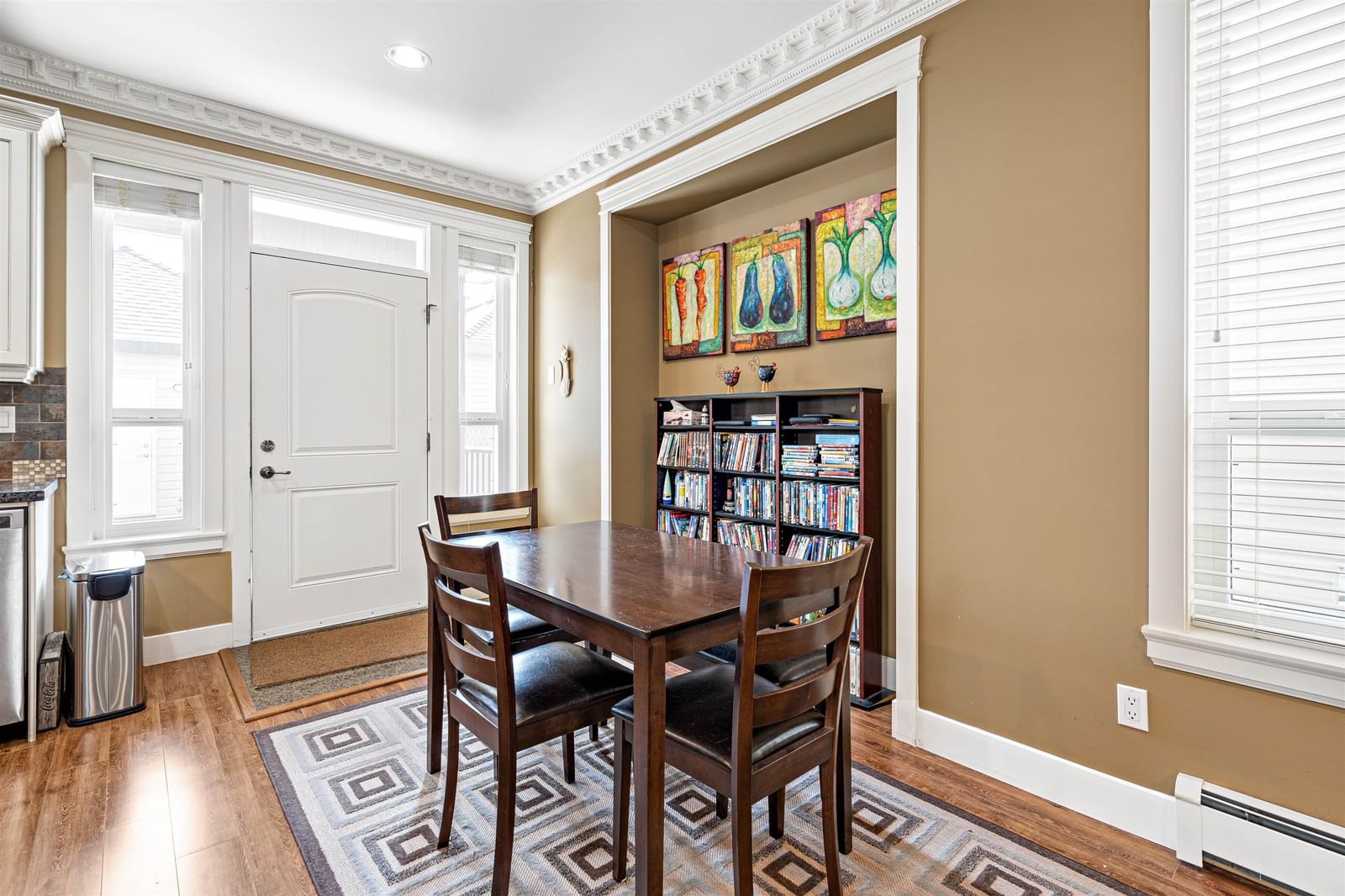 Listing Image 13