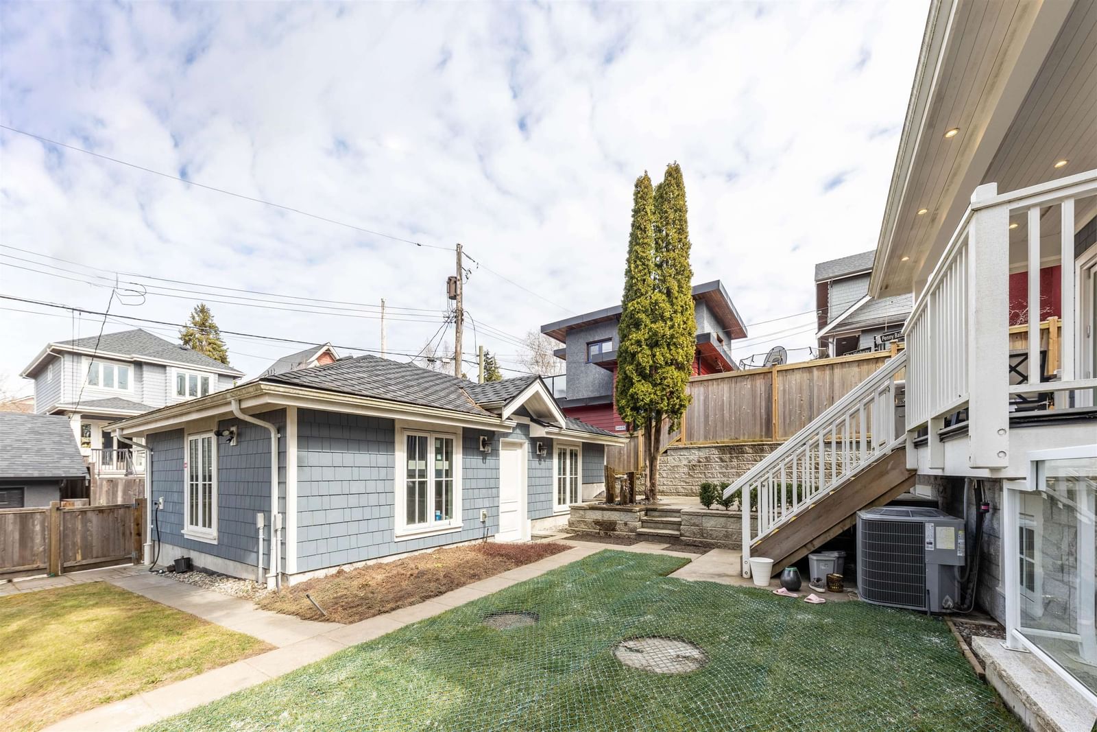 Listing Image 19