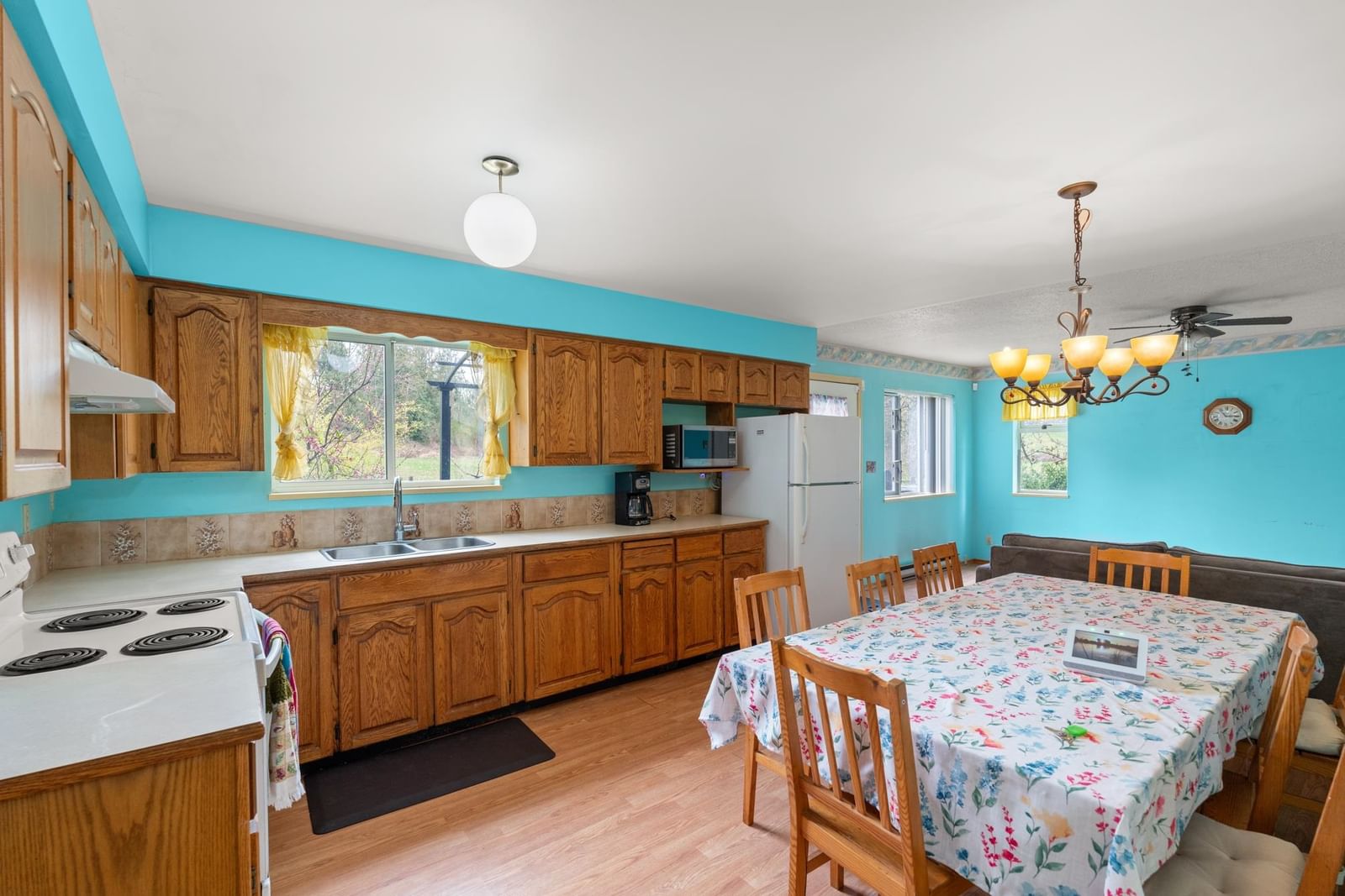 Listing Image 10