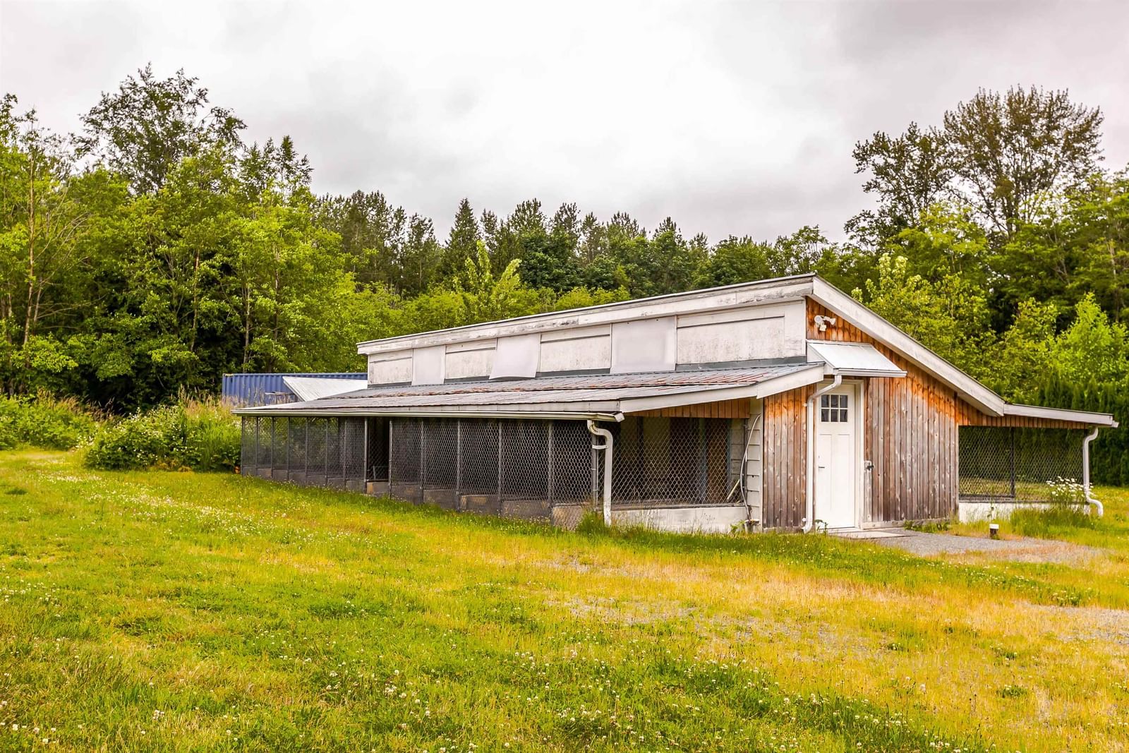 Listing Image 10