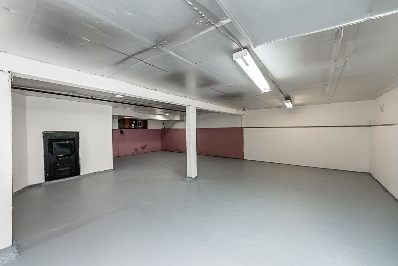 Listing Image 24