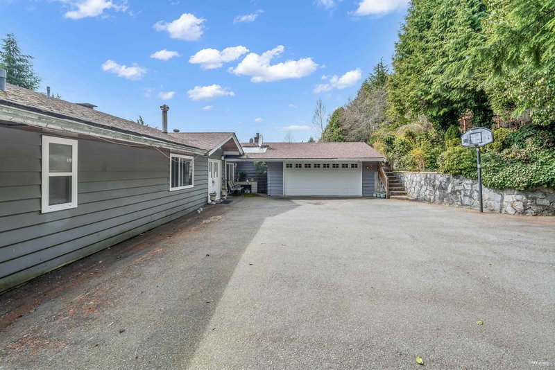 1181 Chartwell Drive, West Vancouver, V7S 2R1 | Image 3