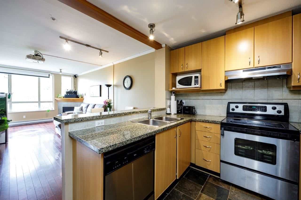 Listing Image 12