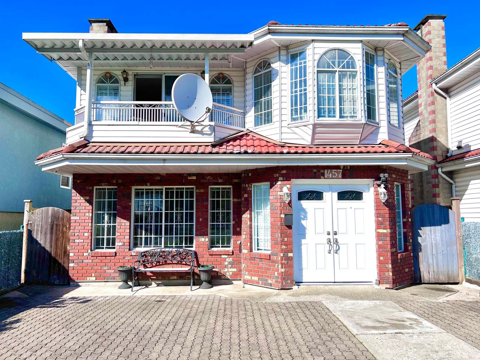 Listing Image 1