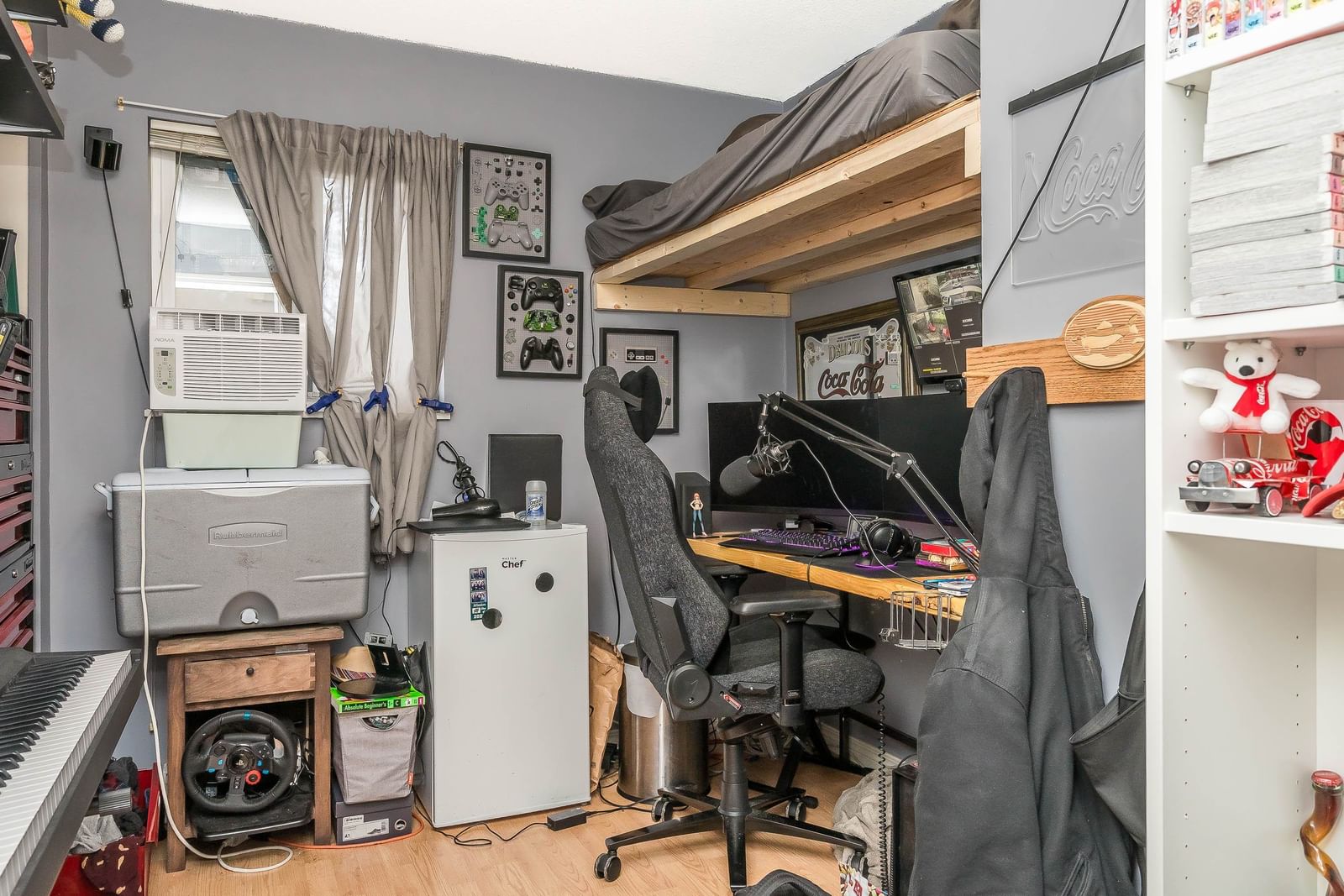 Listing Image 11