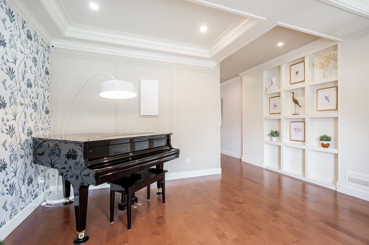 Listing Image 13