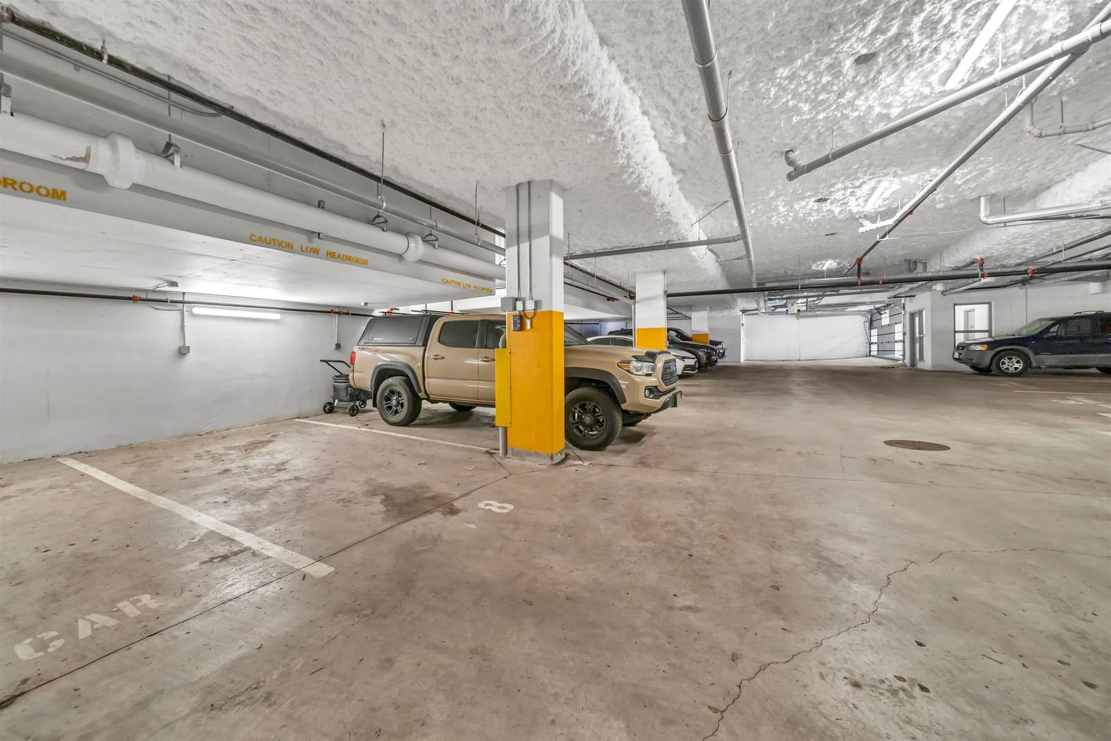 Listing Image 20