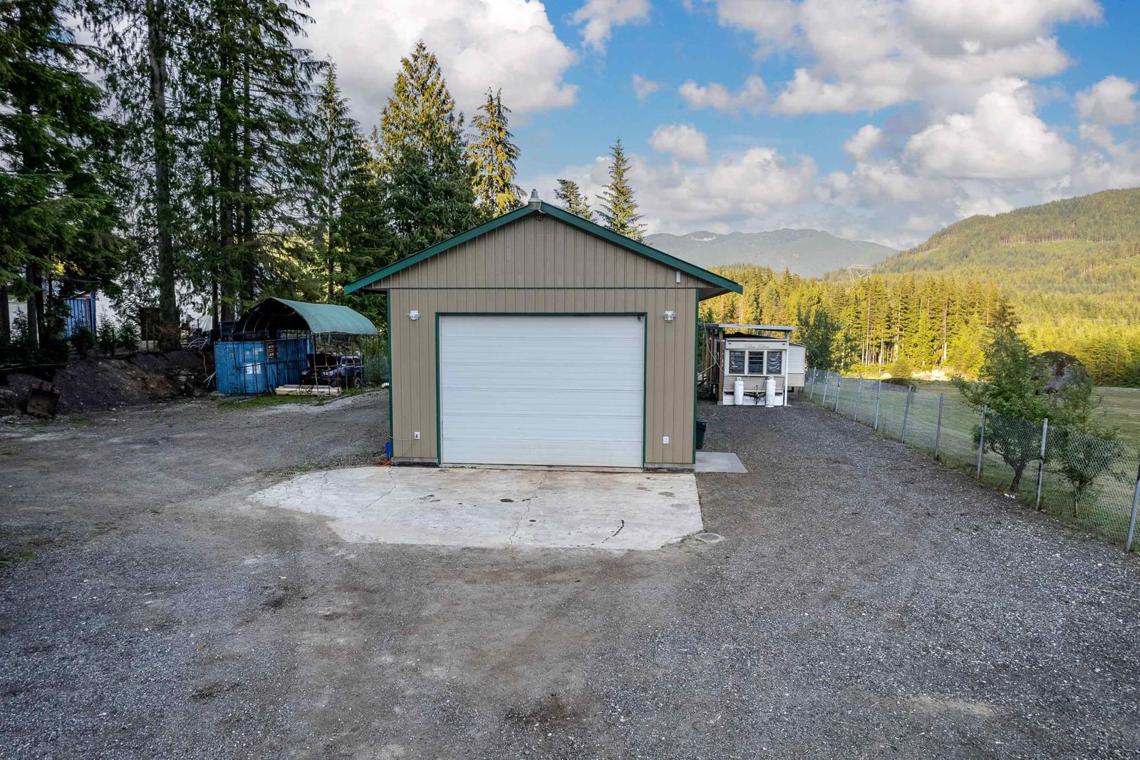 Listing Image 22