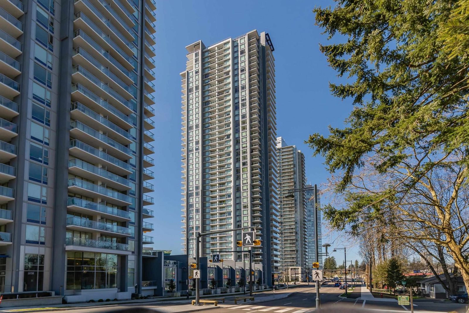 Listing Image 3