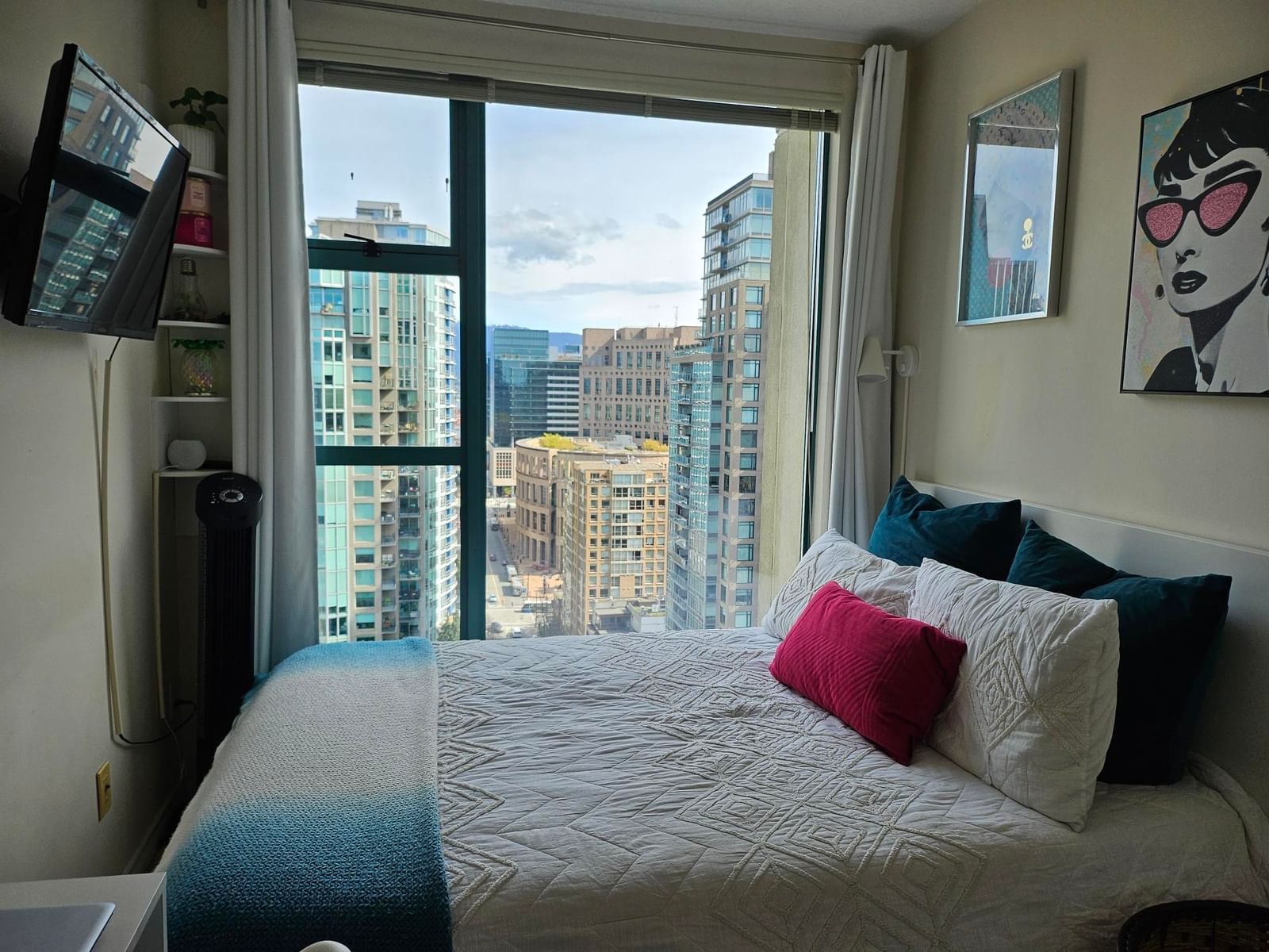 Listing Image 10