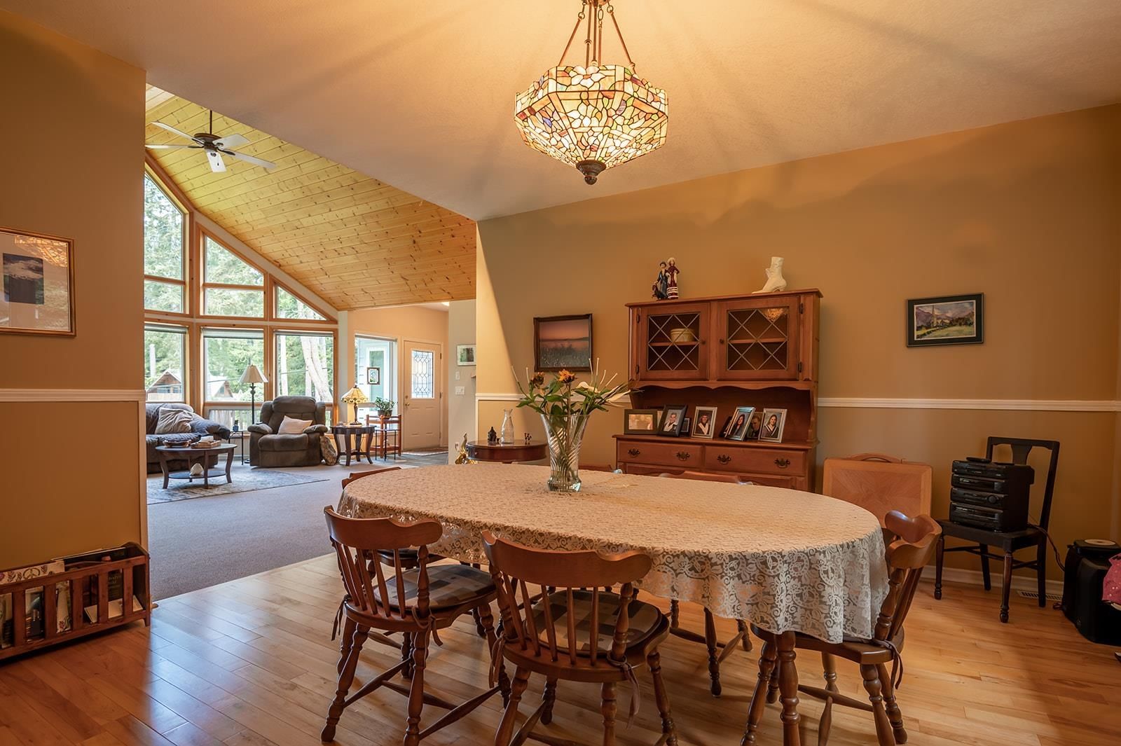 Listing Image 11