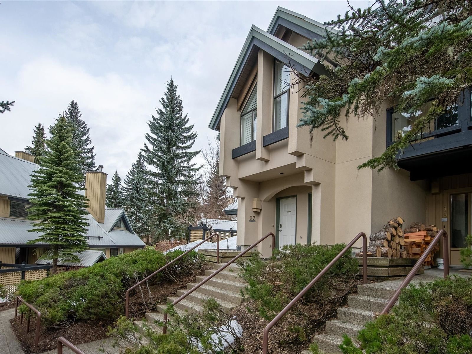Listing Image 8