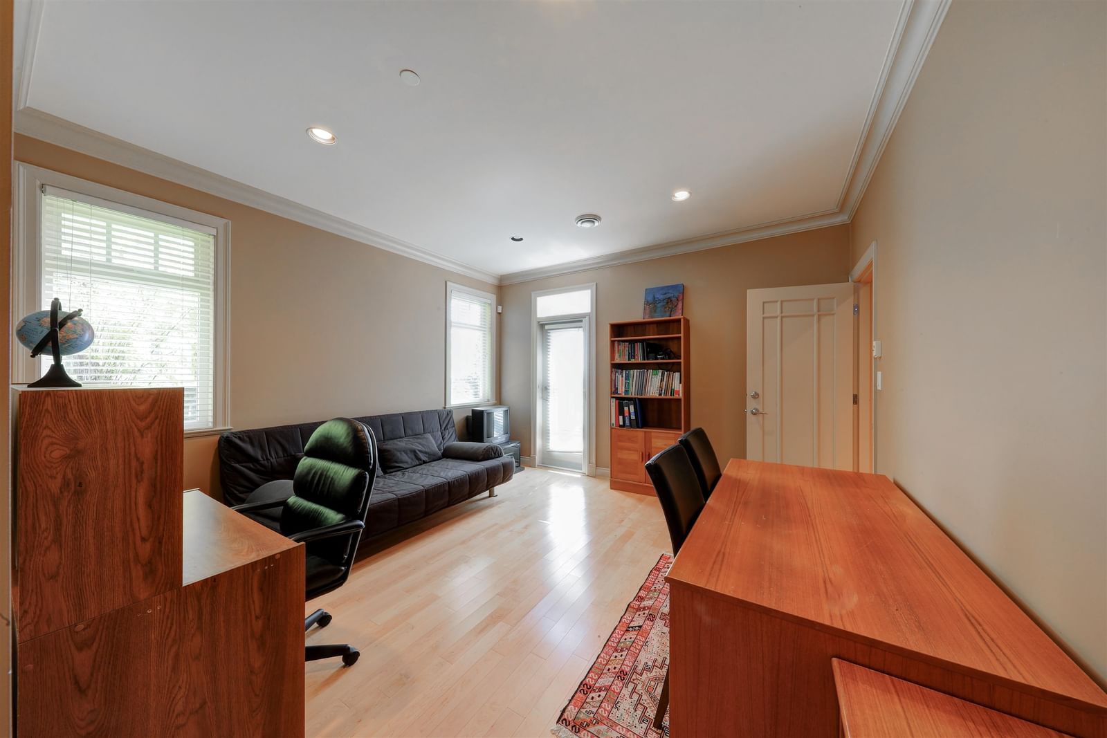Listing Image 14