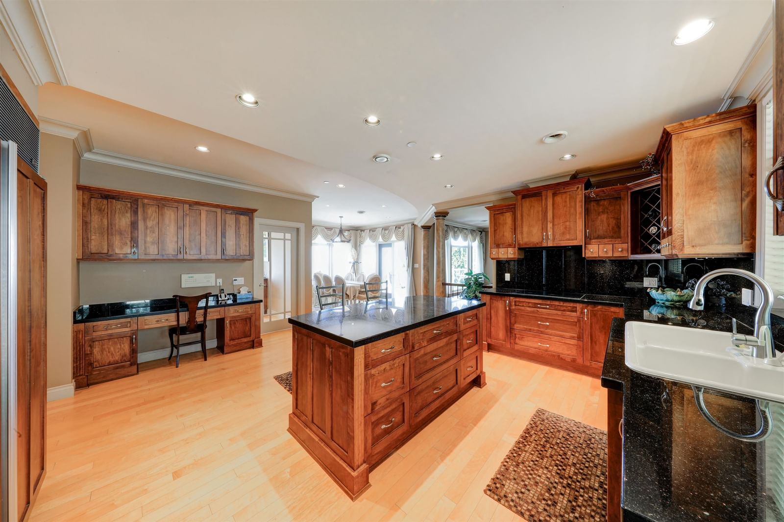Listing Image 21